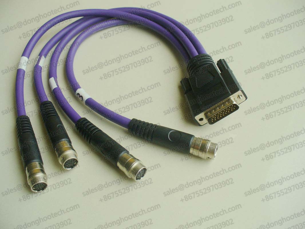 High Flex Analog Cable with HR10A-10J-12S to D-Sub15 male